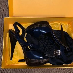 Fendi Navy Blue Logo Shoes size 38